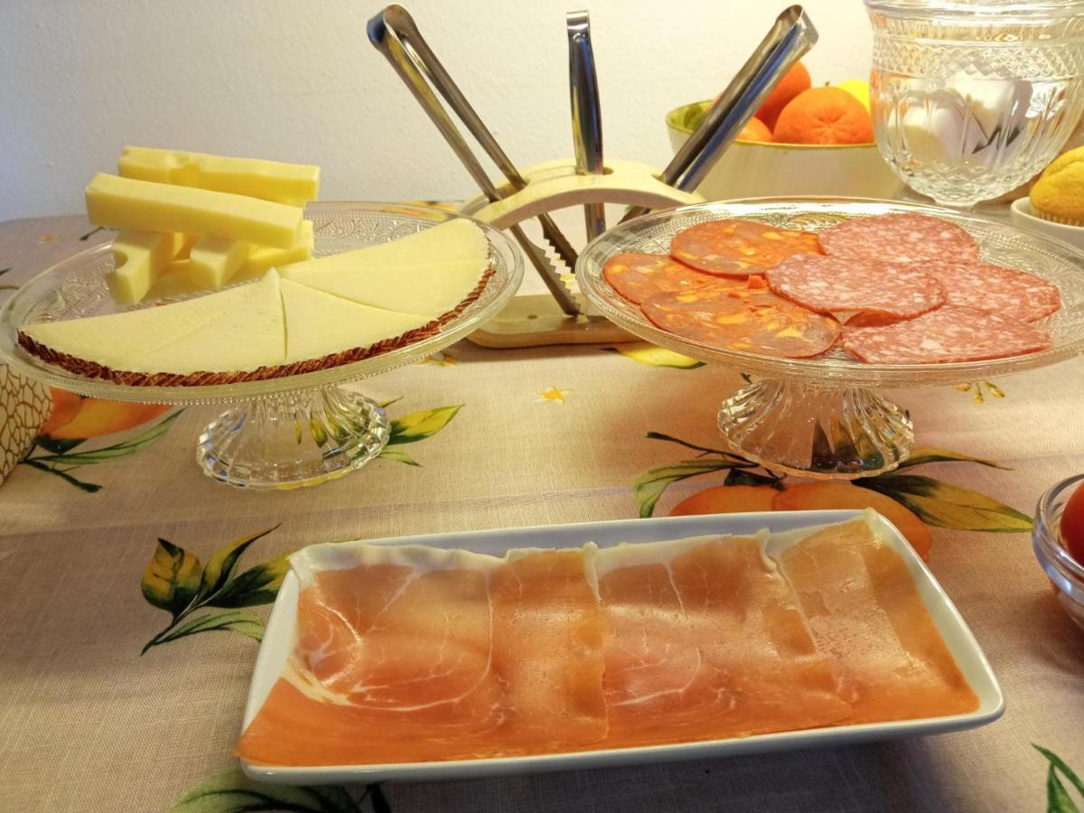 Hostal Ca'N Tiu Alaró Buitenkant foto