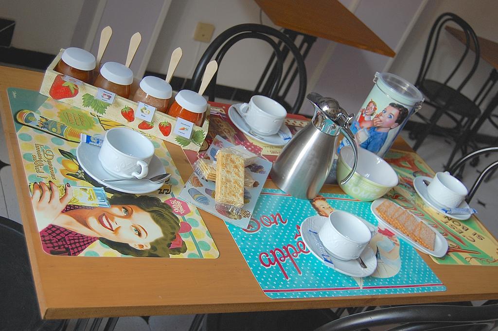 Hostal Ca'N Tiu Alaró Buitenkant foto