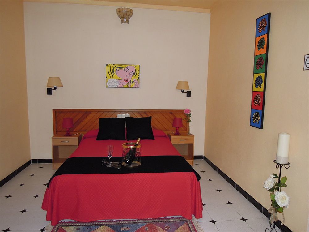 Hostal Ca'N Tiu Alaró Buitenkant foto