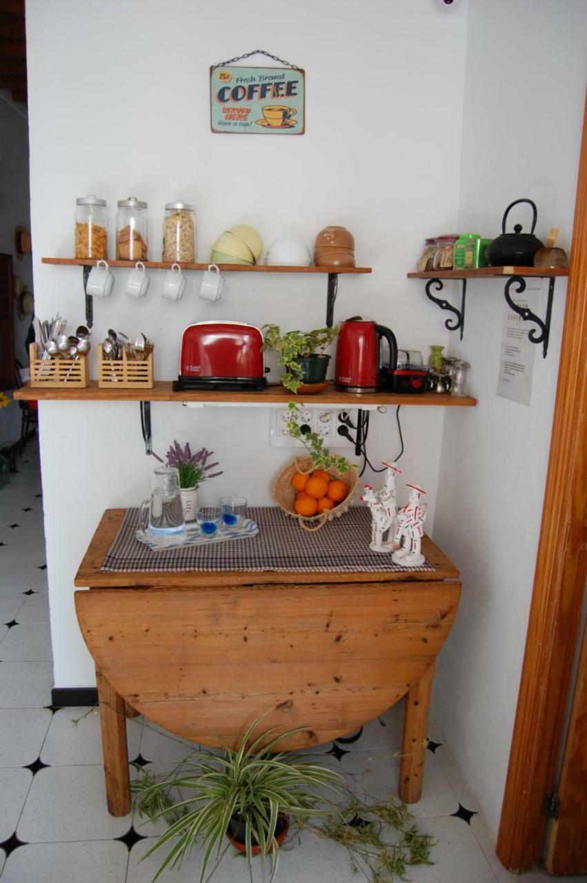 Hostal Ca'N Tiu Alaró Buitenkant foto