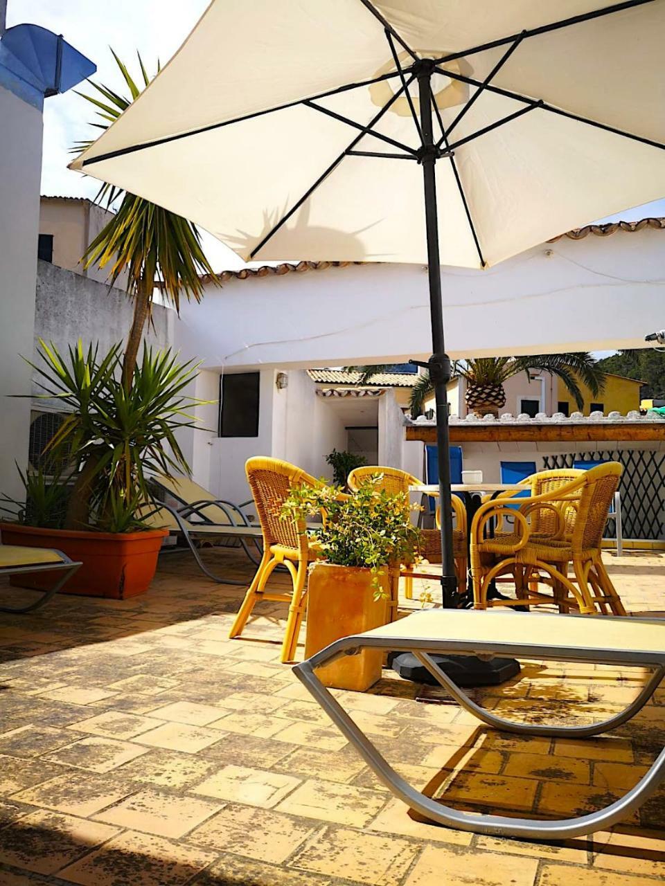 Hostal Ca'N Tiu Alaró Buitenkant foto