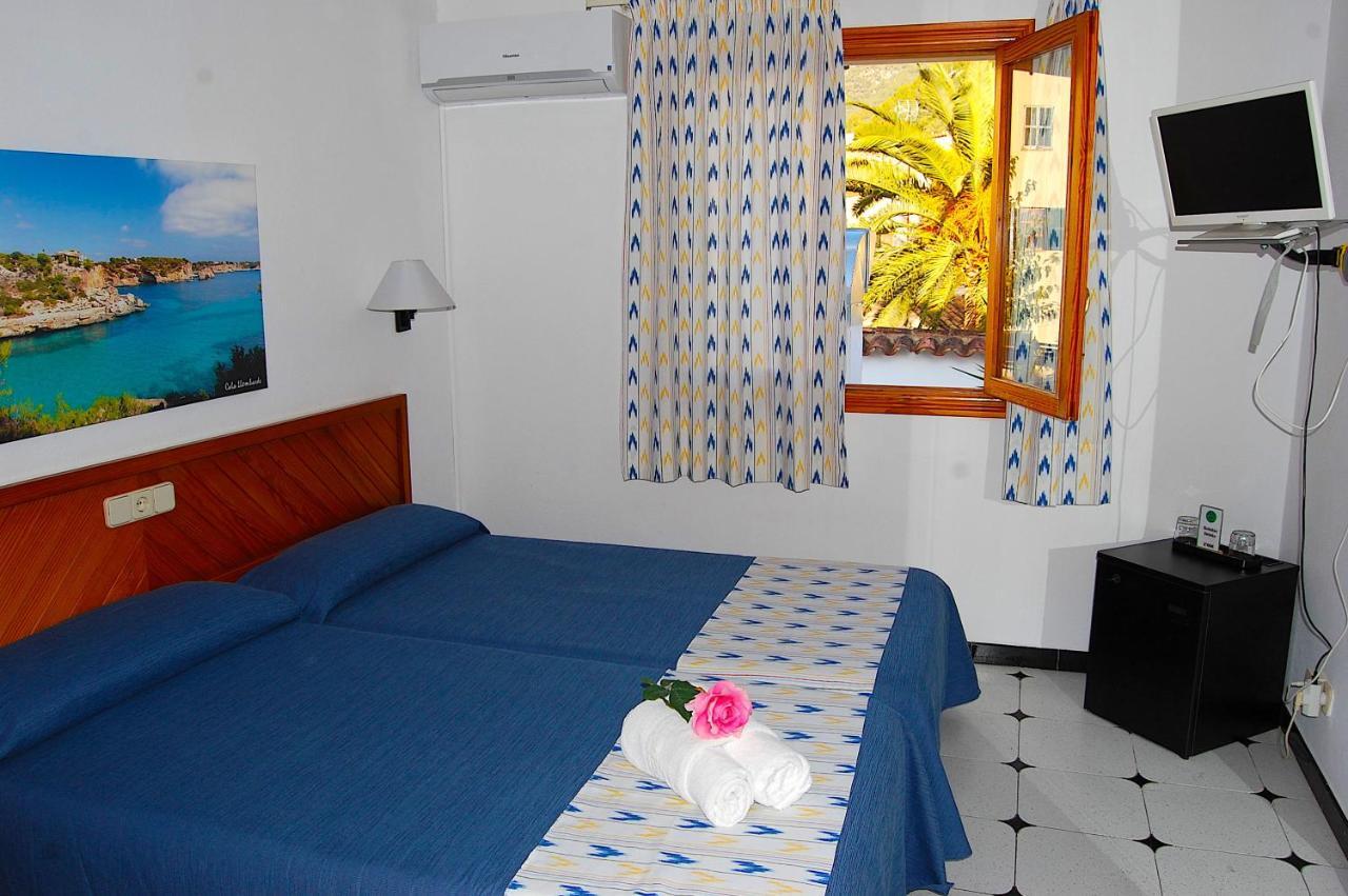 Hostal Ca'N Tiu Alaró Buitenkant foto